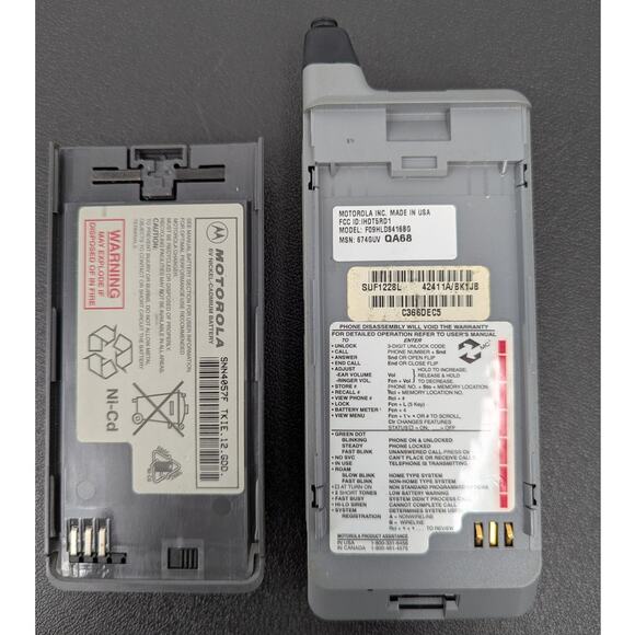 VTG Motorola Flip Phone F09HLD8416BG Retro Mobile Digital Personal Communicator - Picture 8 of 8